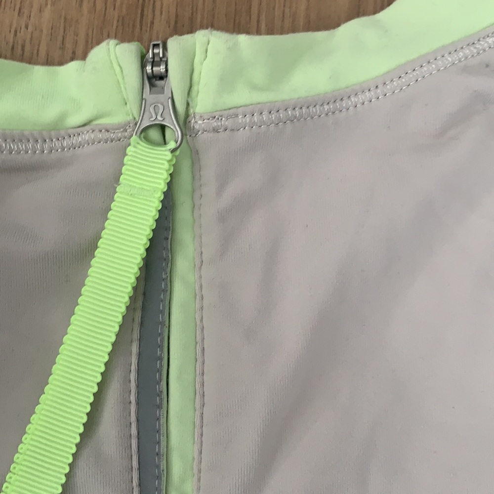 Lululemon top - Picture 8 of 10
